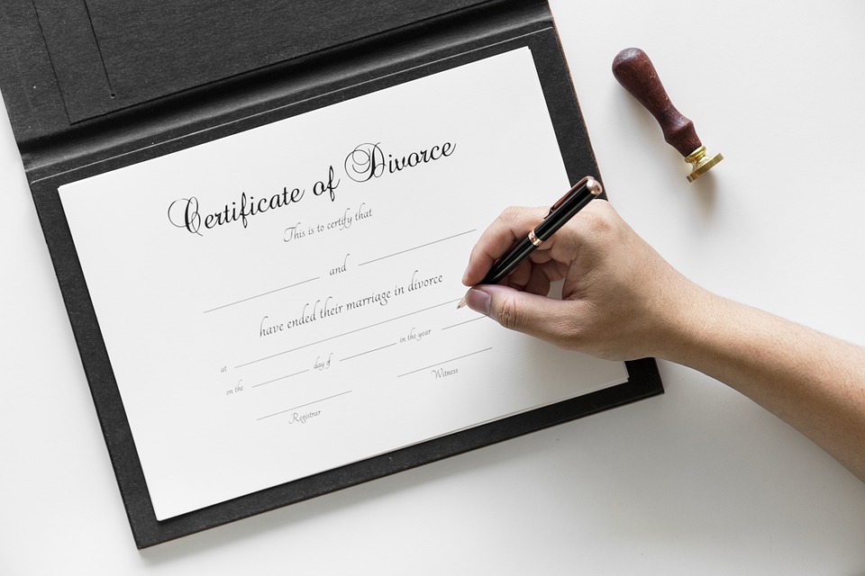 What Can I Do If My Spouse Won’t Sign the Divorce Papers?